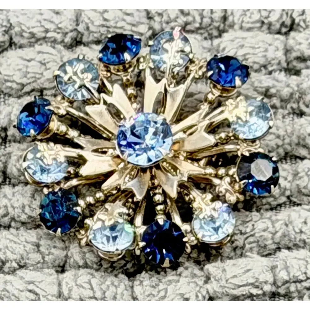 Vintage CORO Mid-Century Atomic Starburst Tiered Blue Rhinestone Brooch Pin